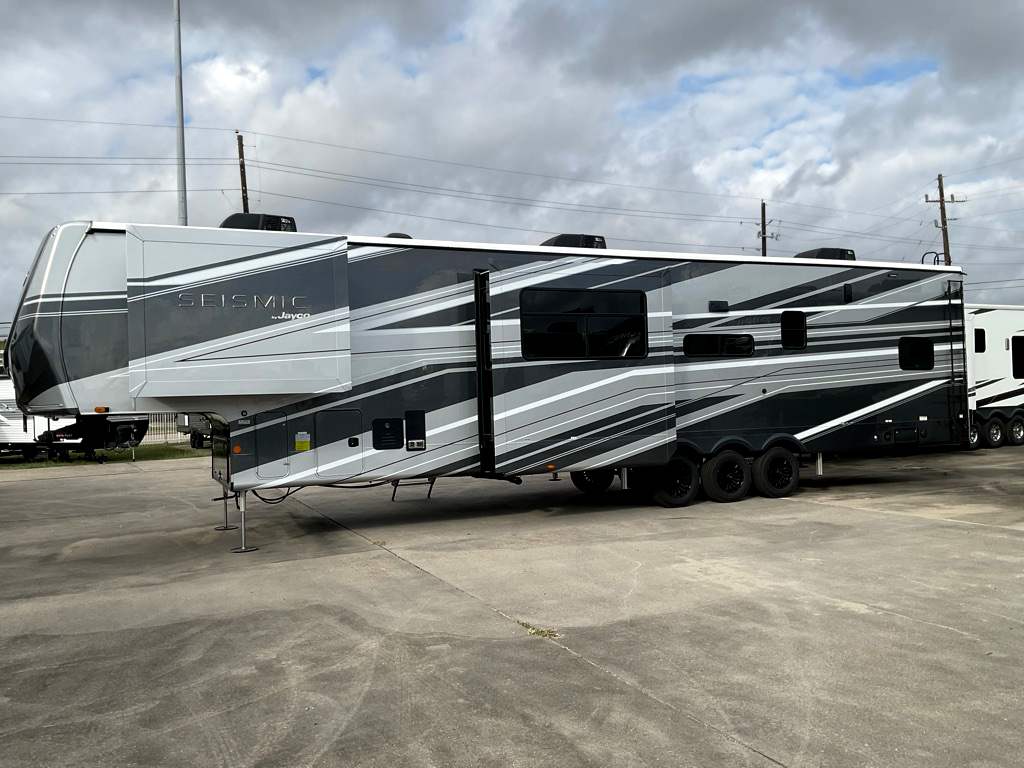 2026 JAYCO SEISMIC 399 - Image 27