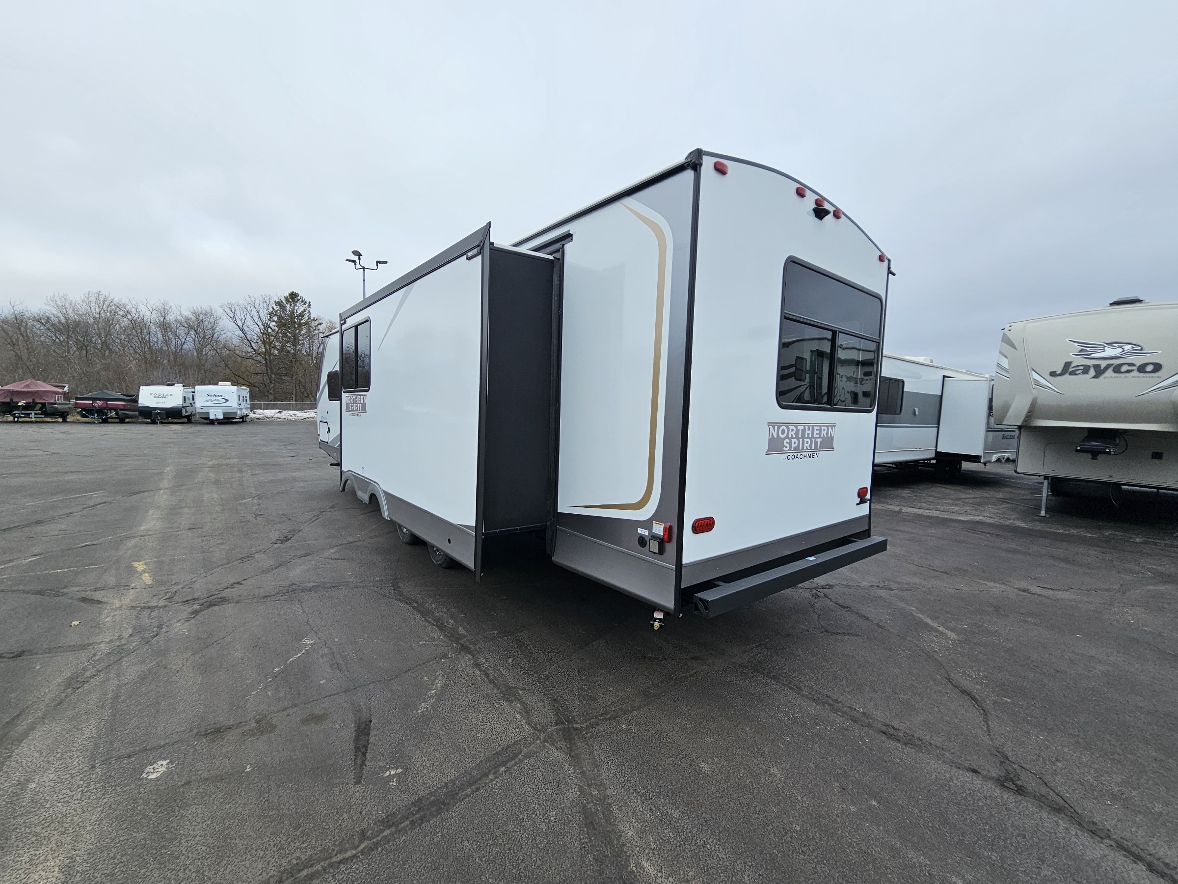 2026 Coachmen Northern Spirit 2975RL - Image 6