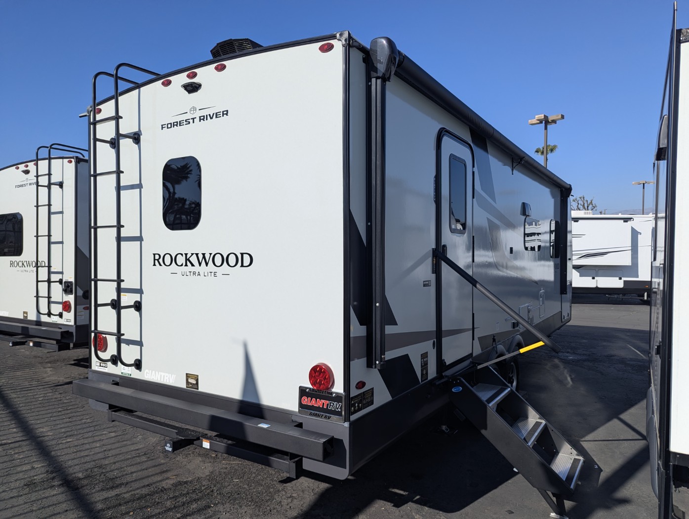 2026 Forest River Rockwood Ultra Lite 2606WS - Image 5