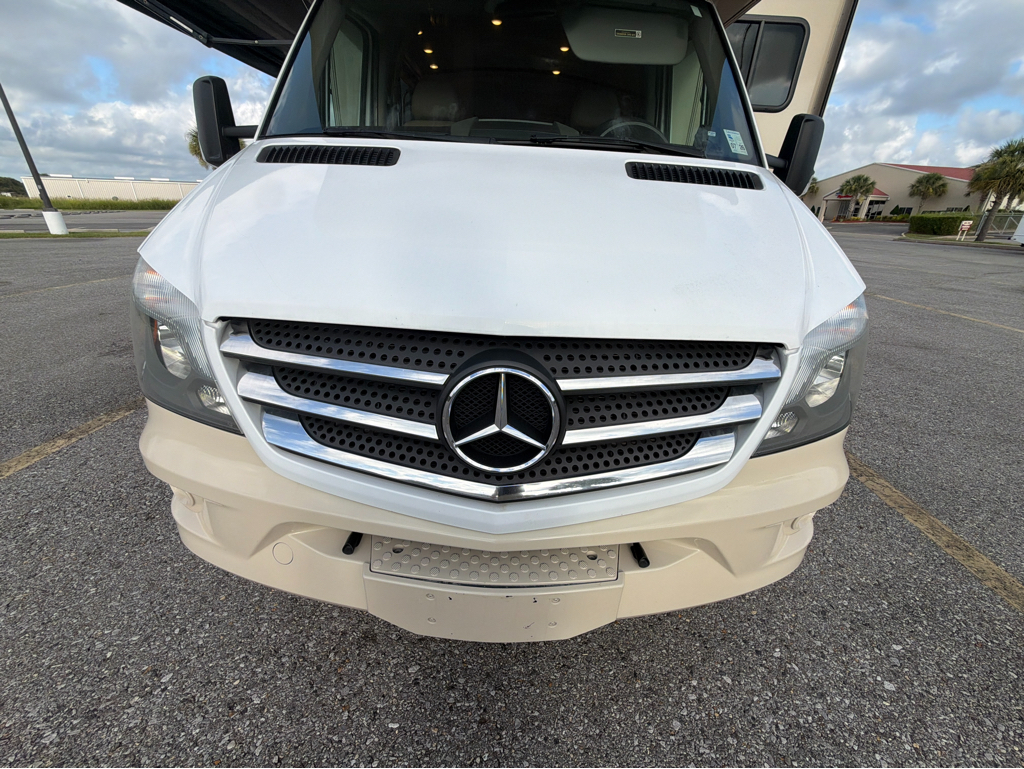 2019 Thor Motor Coach FOUR WINDS 24WS - Image 33