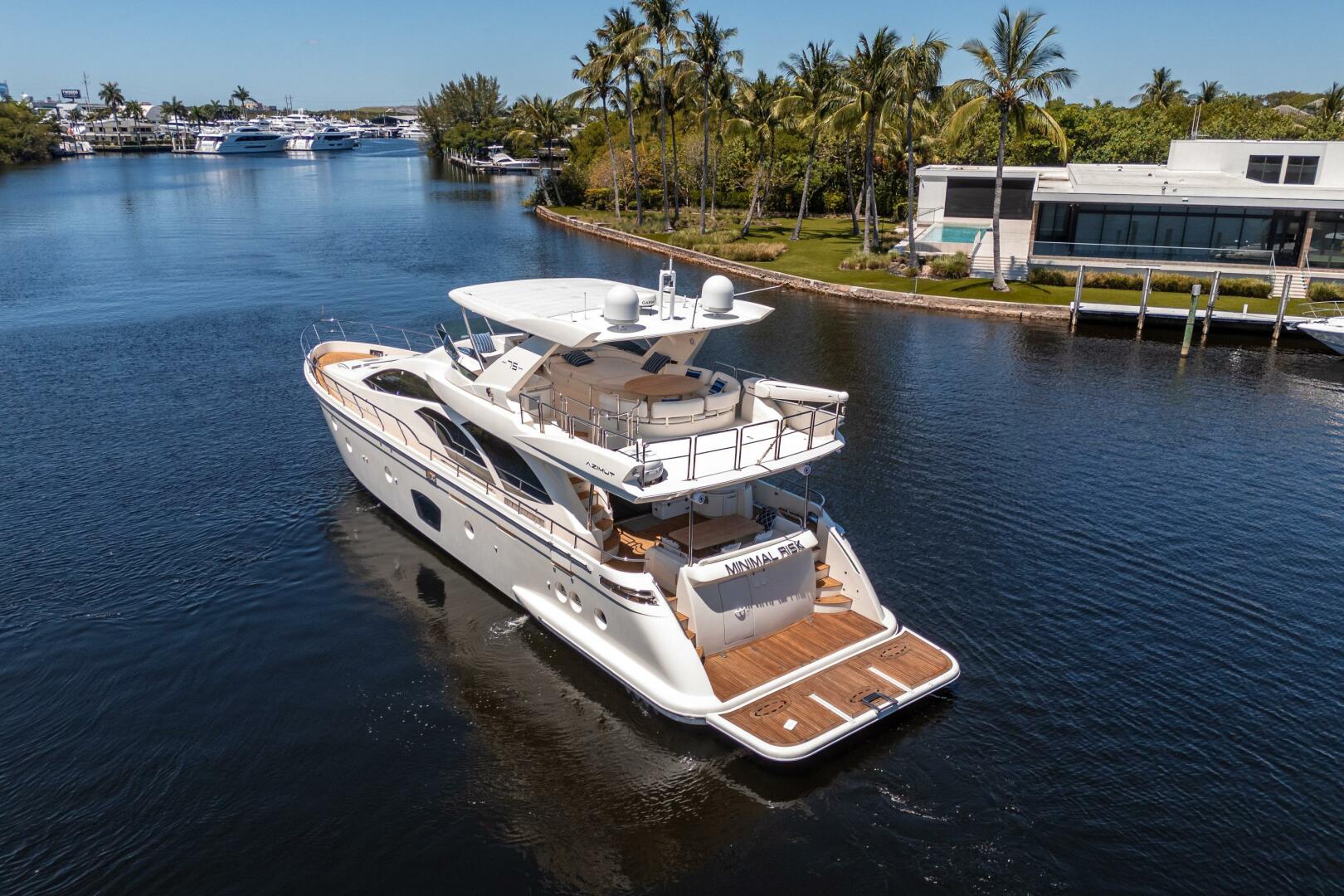 2010 Azimut 75 Fly - Image 4