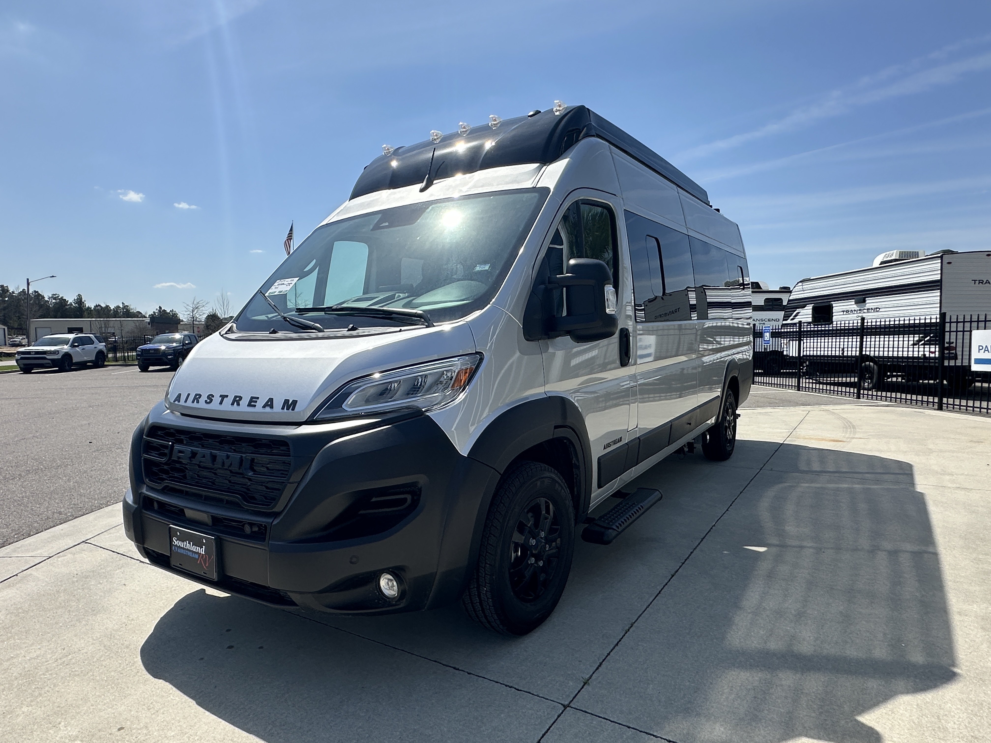 2026 Airstream Rangeline Pop Top - Image 8