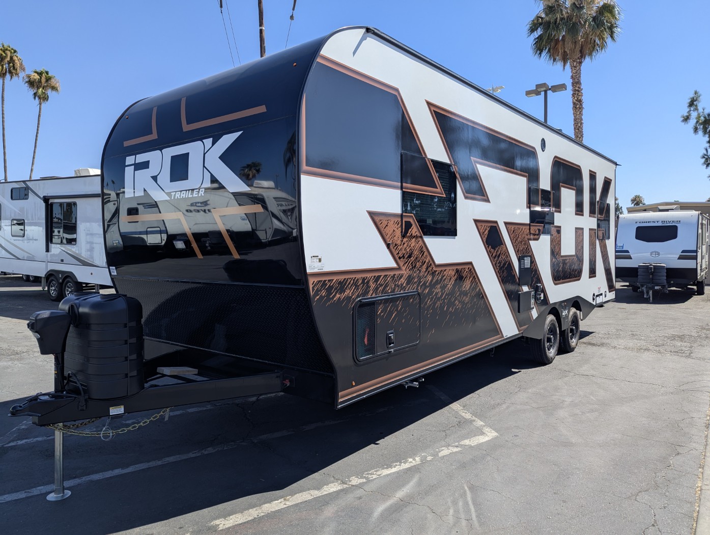 2026 IROK Trailers IROK FS Luxe FS 2814 - Image 3