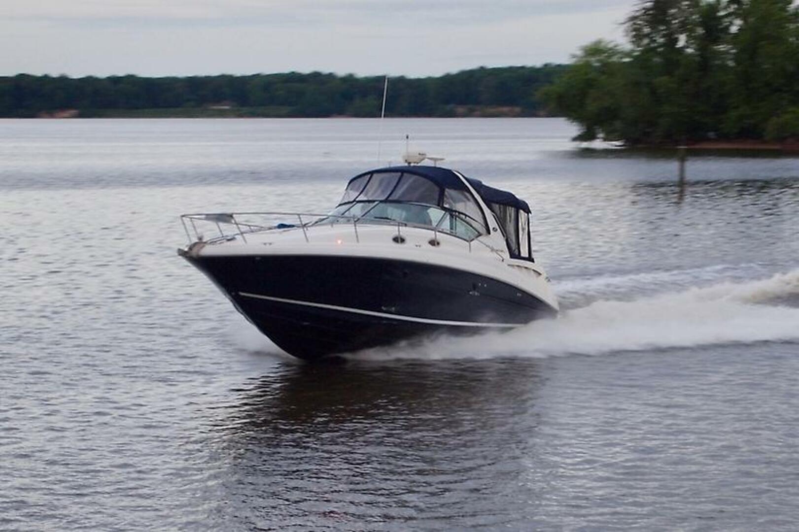 2004 Sea Ray 320 Sundancer - Image 4