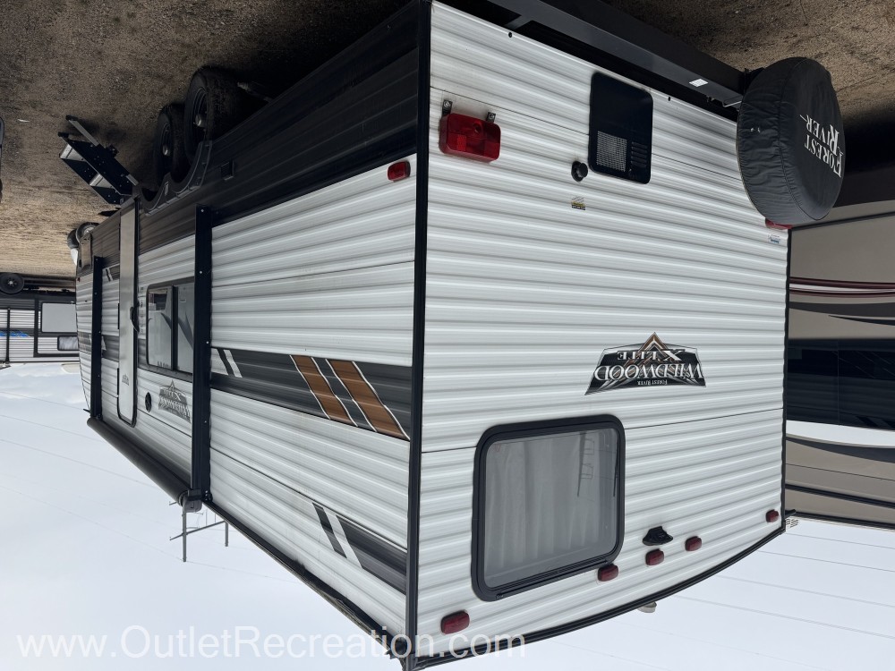 2021 Forest River Wildwood X-Lite 261BHXL - Image 2