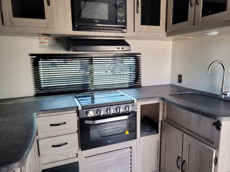 2023 Coachmen Northern Spirit Ultra Lite 2764RE - Image 12