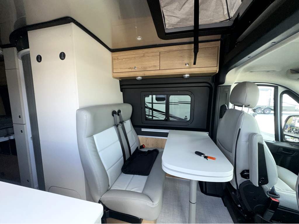 2026 AIRSTREAM RANGELINE POP TOP - Image 8