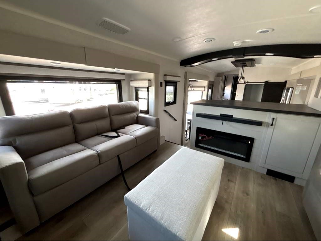 2026 JAYCO NORTH POINT 382FLRB - Image 32