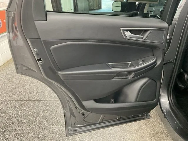 2024 Ford Edge Utility 4D SE AWD - Image 19