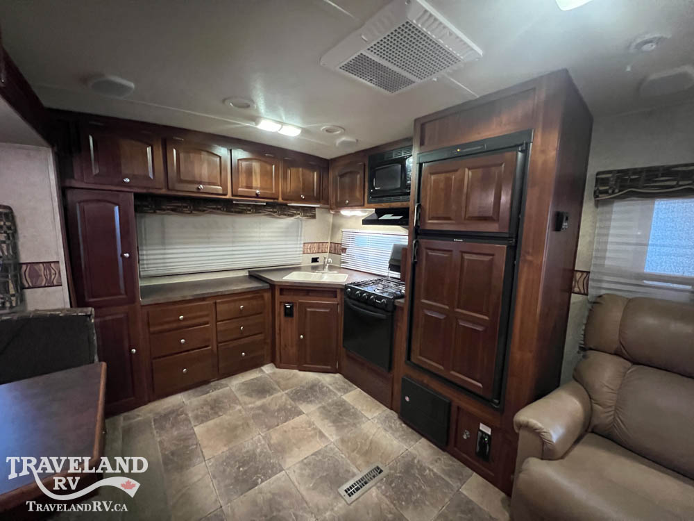 2013 FOREST RIVER ROCKWOOD ULTRA LITE 8315BSS HANDYMAN SPECIAL - Image 8