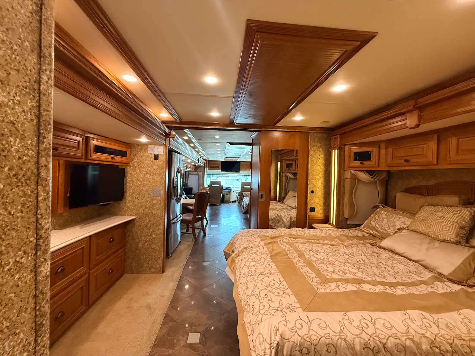 2014 NEWMAR DUTCHSTAR 4364 - Image 19