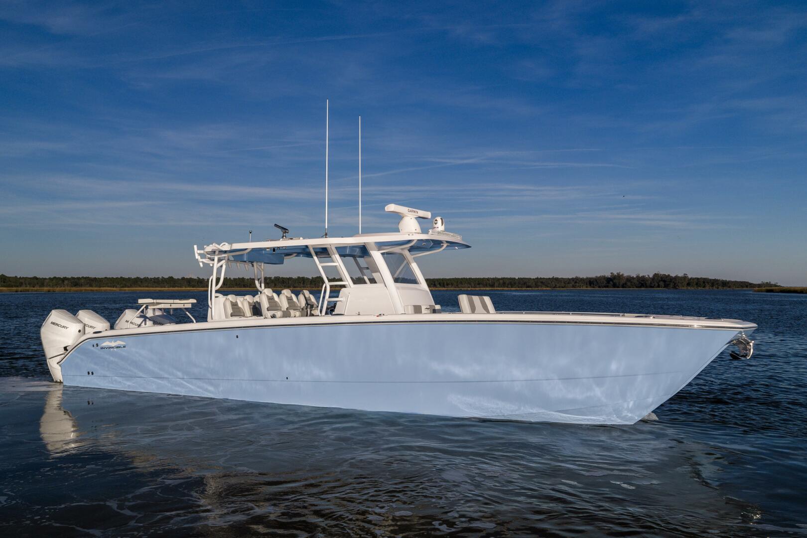 2024 Invincible 40 CAT - Image 8