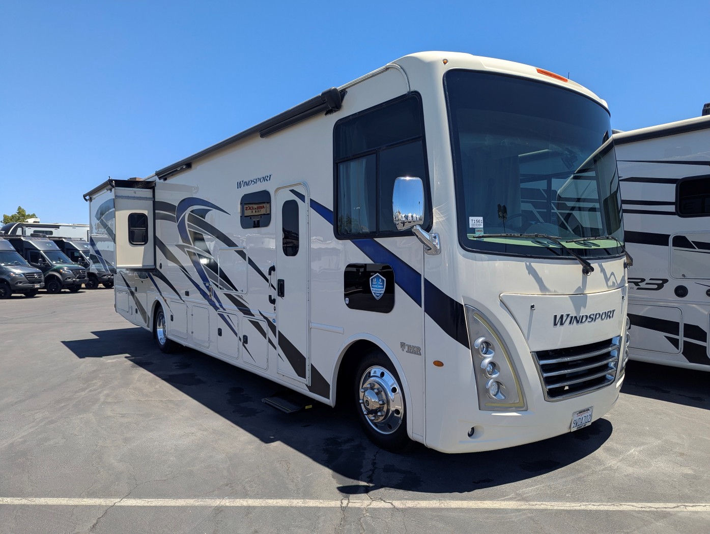 2022 Thor Motor Coach Windsport 35M - Image 1