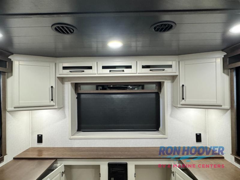 2026 FOREST RIVER 425FO - Image 23