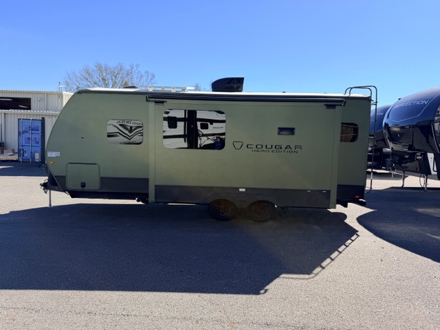 2026 Keystone Cougar Half-Ton 22MLS - Image 4
