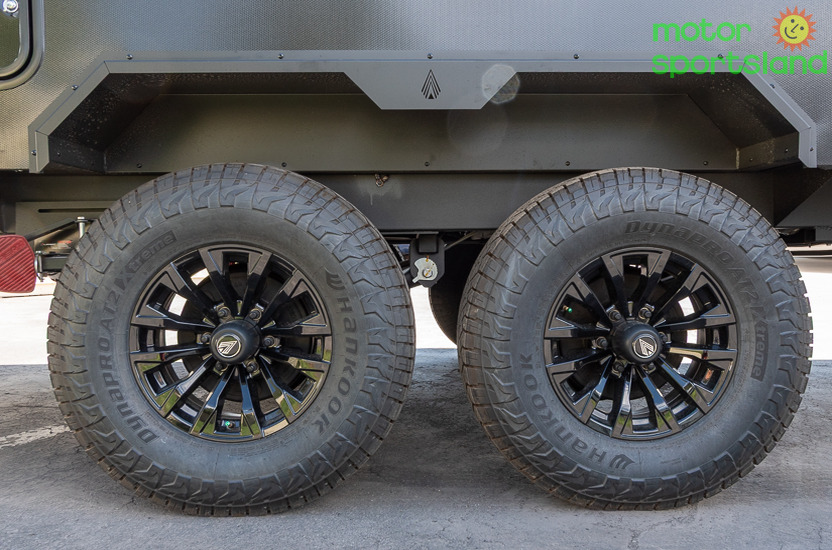 2027 Ember Overland Series 221MSL - Image 18
