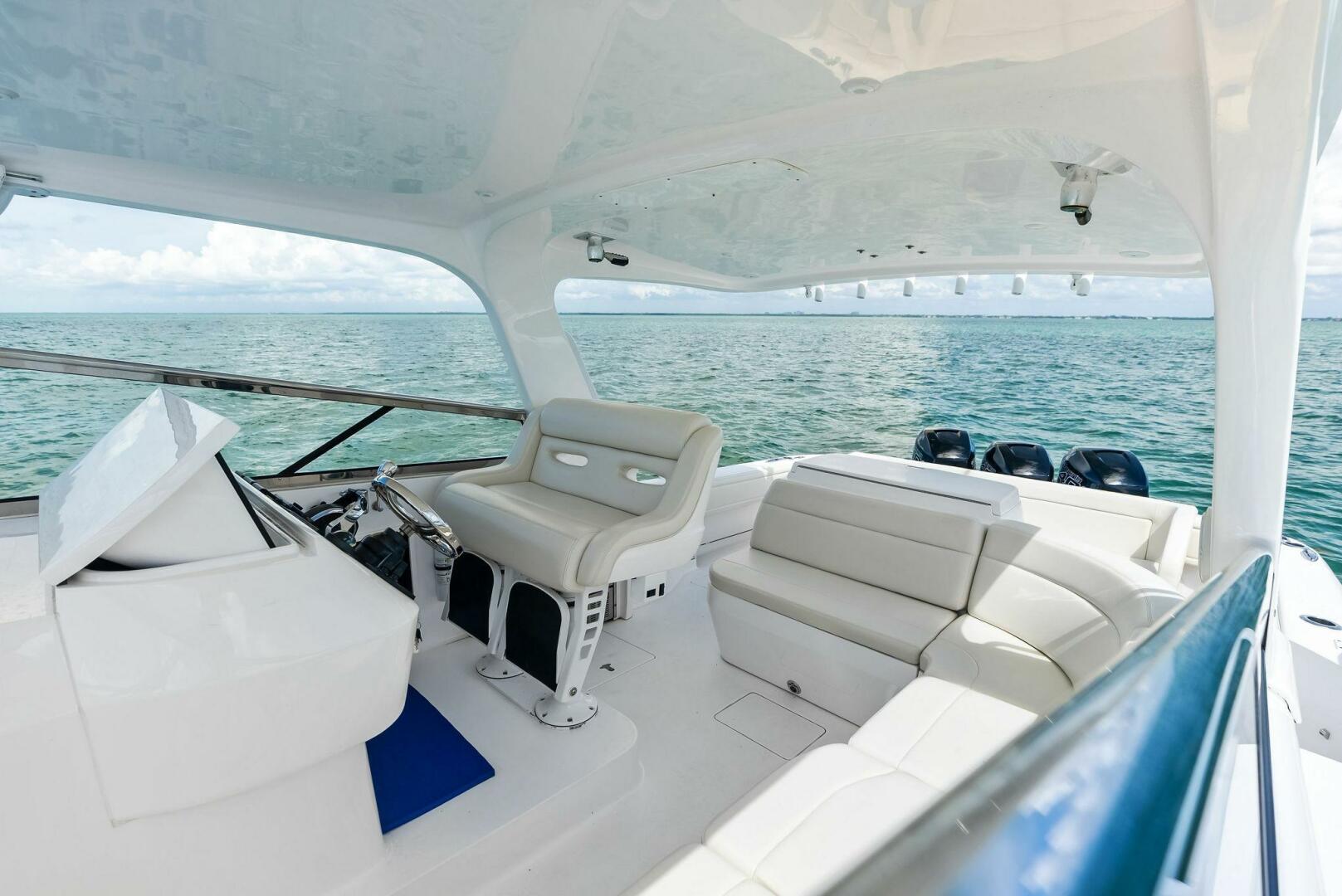 2018 Intrepid 430 Sport Yacht - Image 19