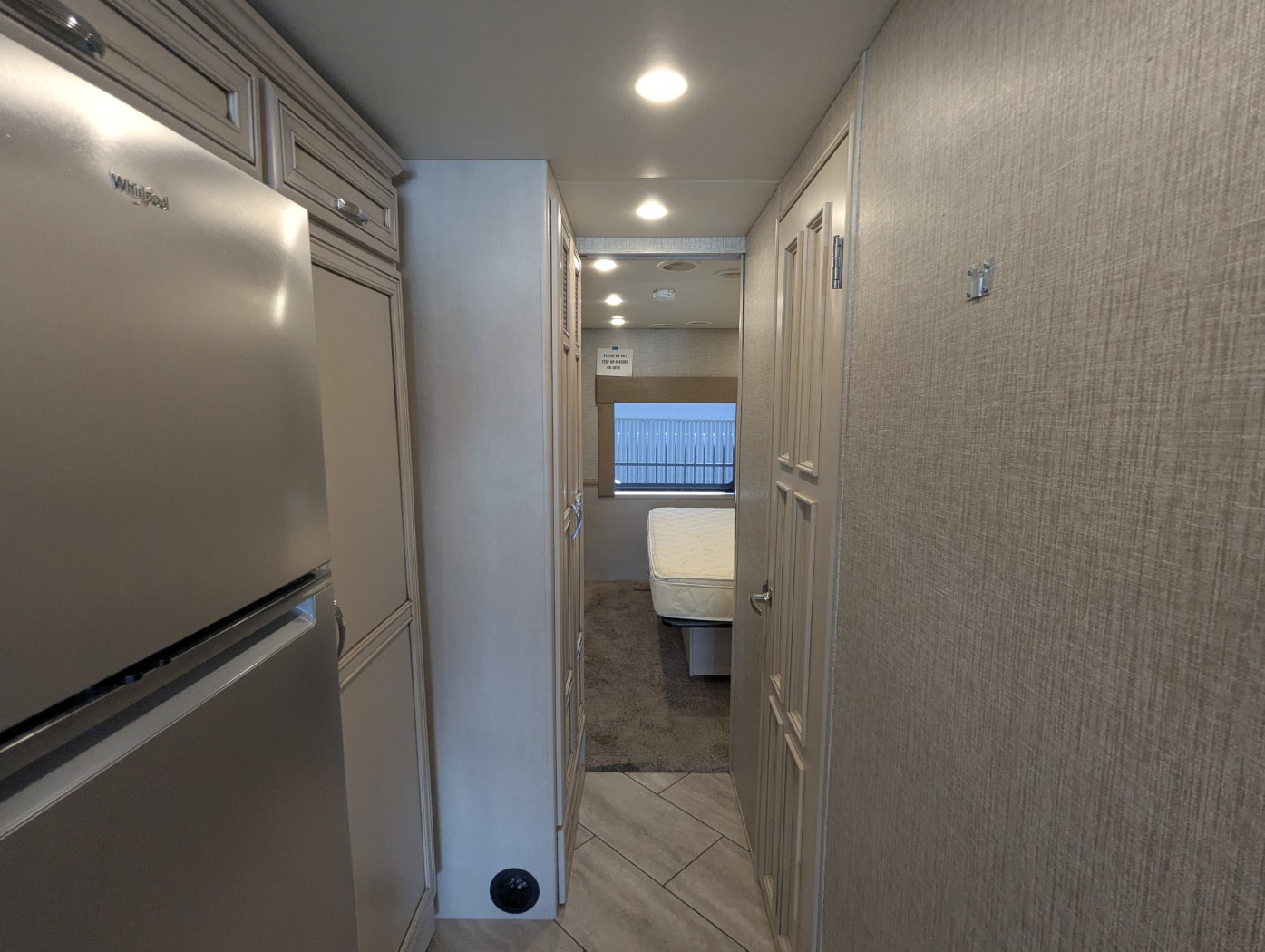 2021 Newmar Bay Star 3626 - Image 31