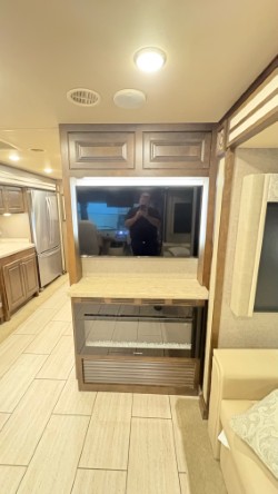 2019 TIFFIN ALLEGRO 34 PA - Image 34