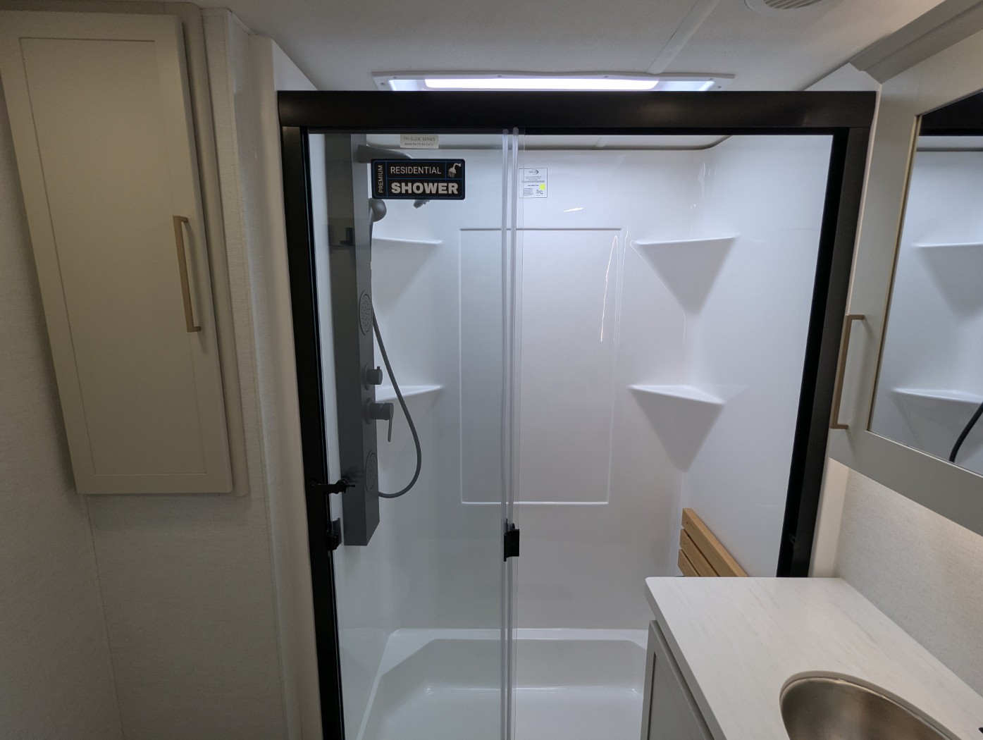 2027 Alliance RV Paradigm 310RL - Image 28