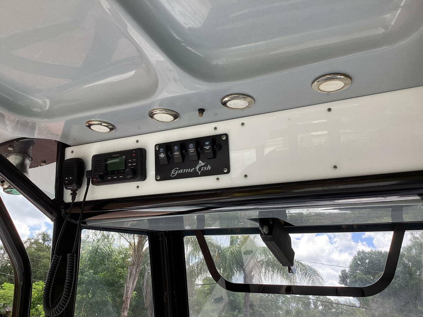 2018 Sea Hunt GAMEFISH 27FS Base - Image 42