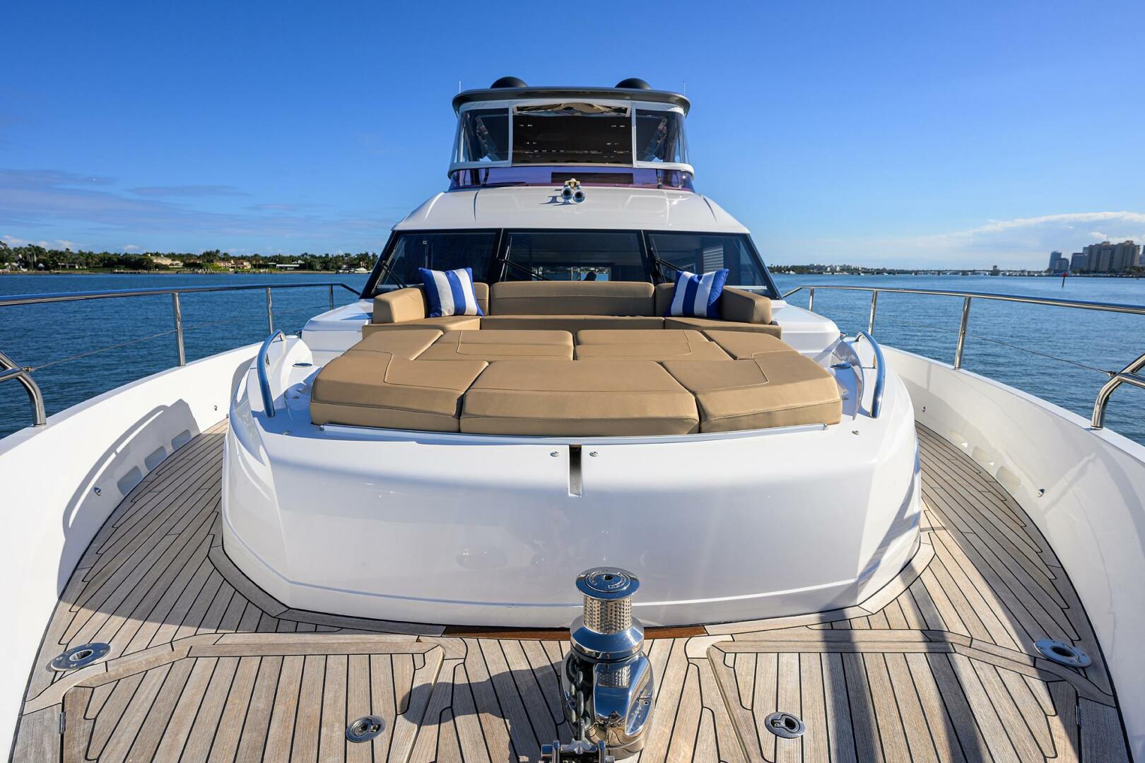 2003 Jupiter 31 Cuddy - Image 186