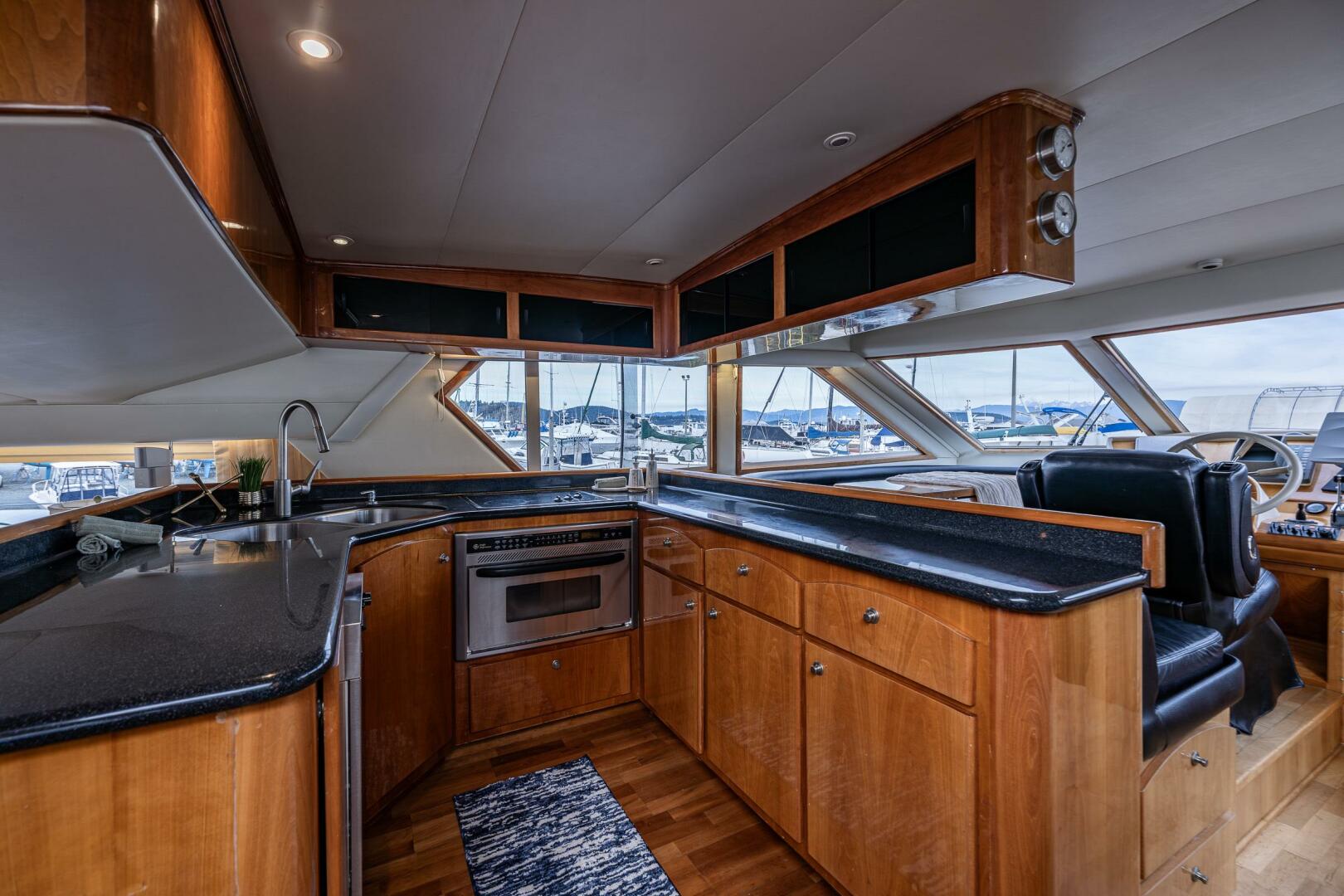 2001 Navigator 61 Pilothouse - Image 18