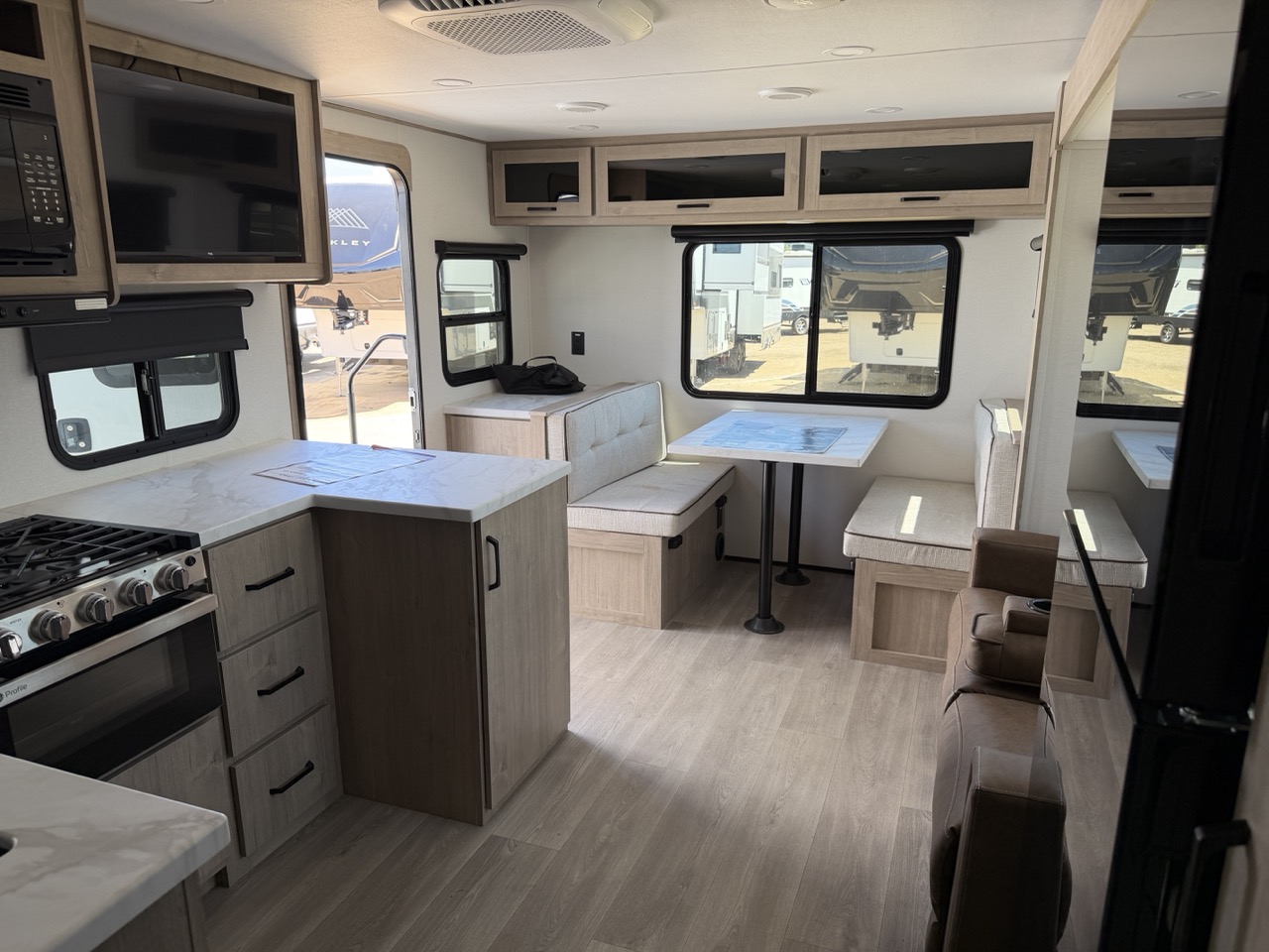 2026 Grand Design Imagine XLS 25RLE - Image 15