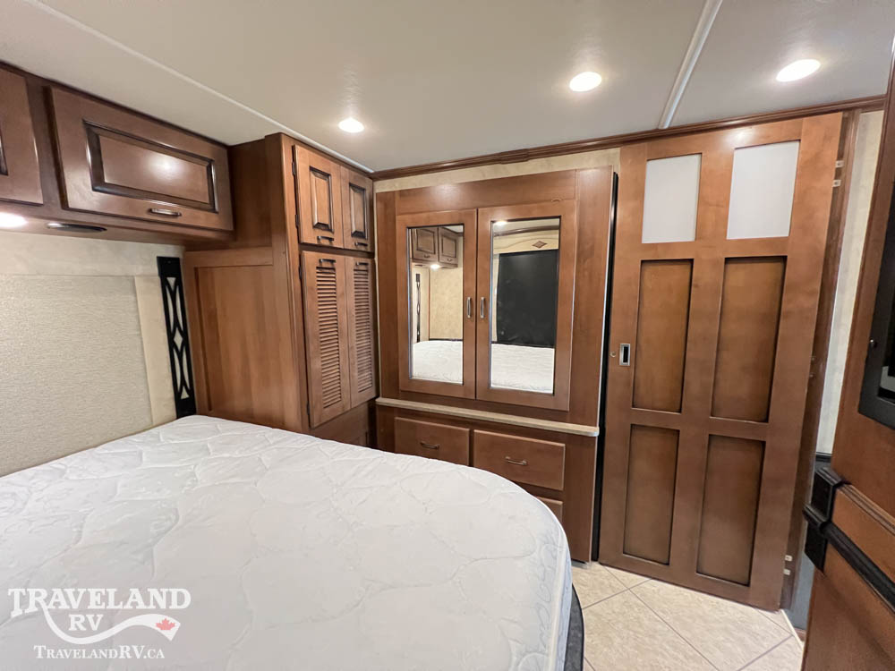 2015 Fleetwood Excursion 35B - Image 32