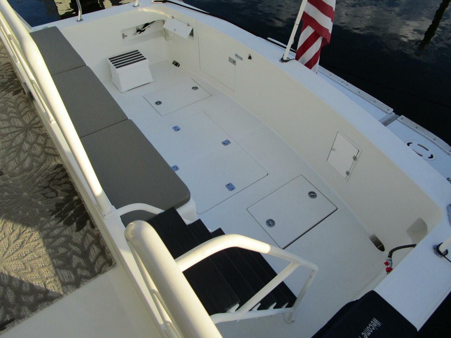 1990 Viking Cockpit Motor Yacht - Image 45