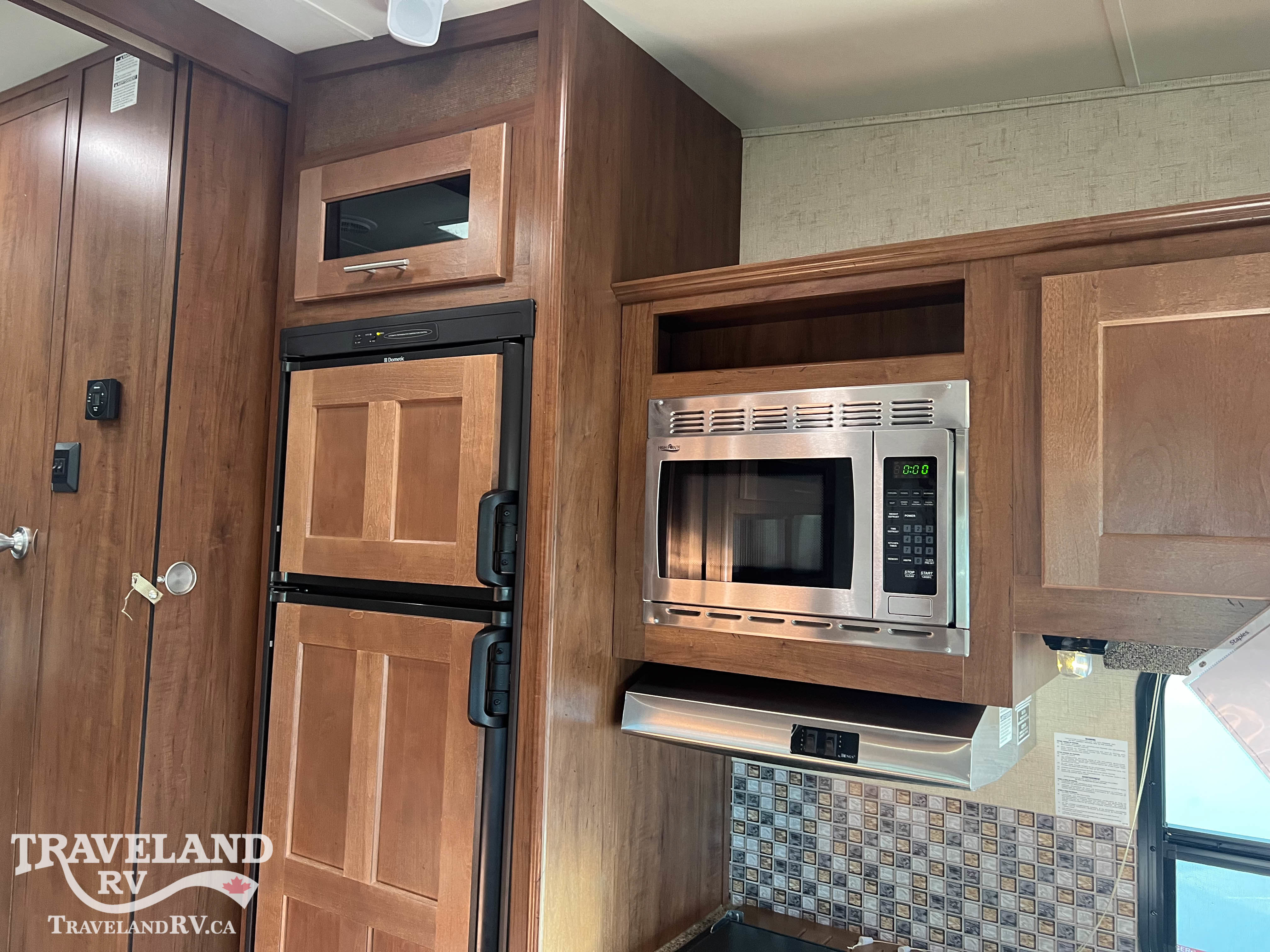 2016 Forest River WILDCAT 242RL - Image 19