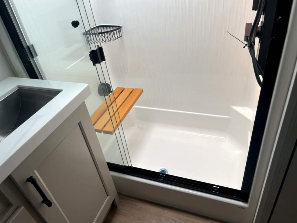 2026 GRAND DESIGN SOLITUDE 380FL - Image 21