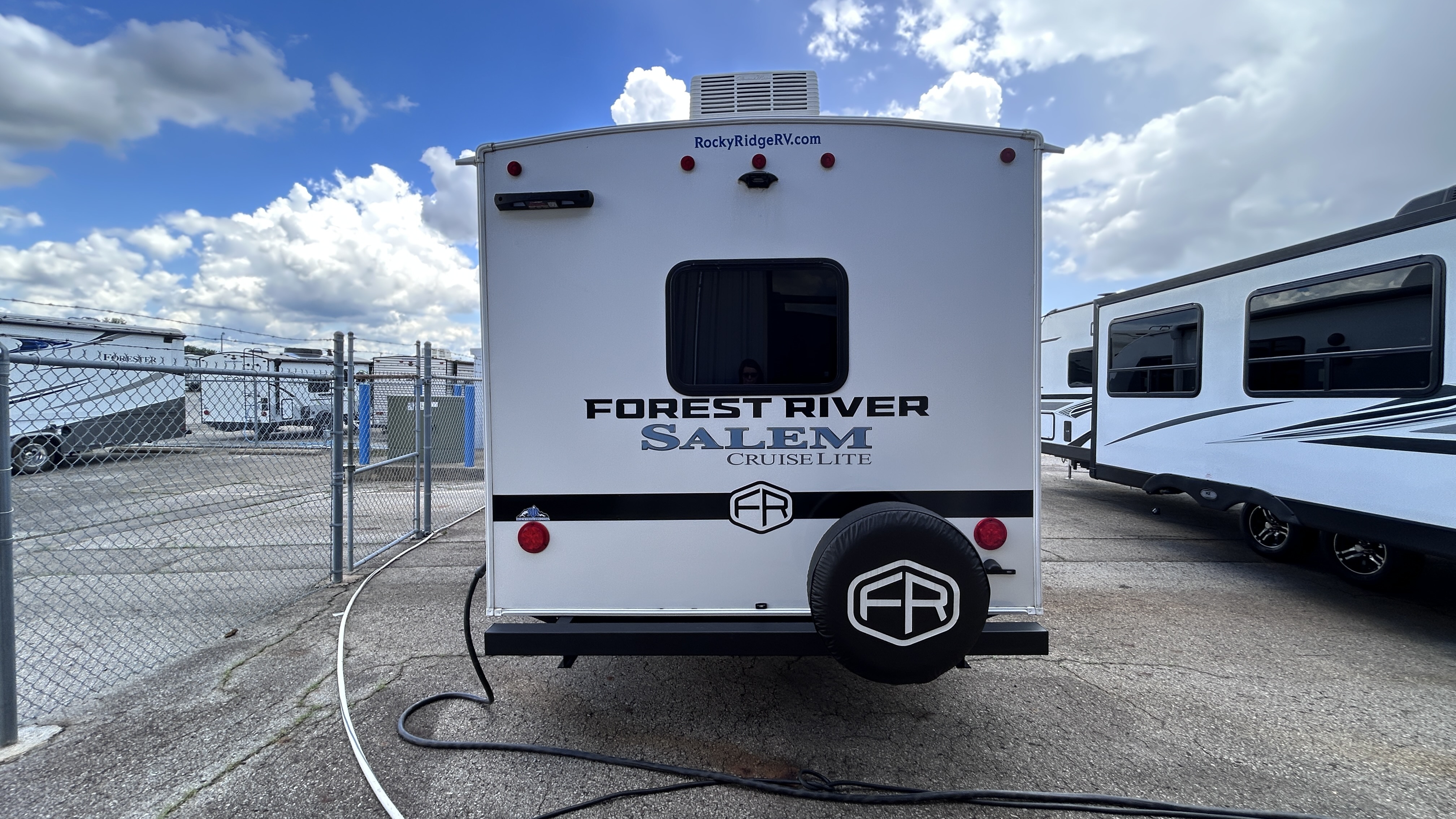 2025 Forest River Cruise-Lite Series 28VBXL - Image 5