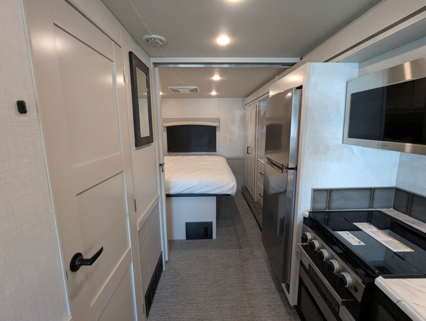 2026 Fleetwood Flair 29M - Image 22