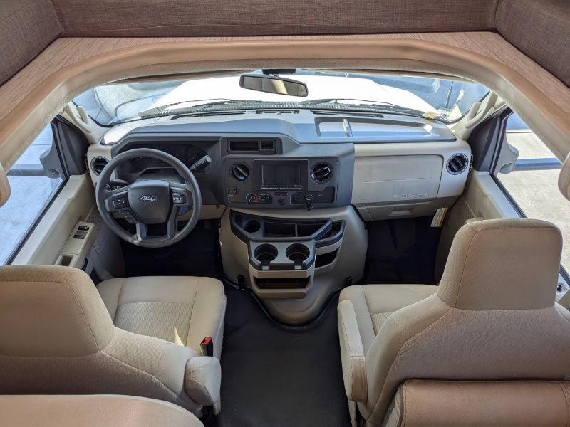 2024 Thor Motor Coach Four Winds 28Z - Image 5