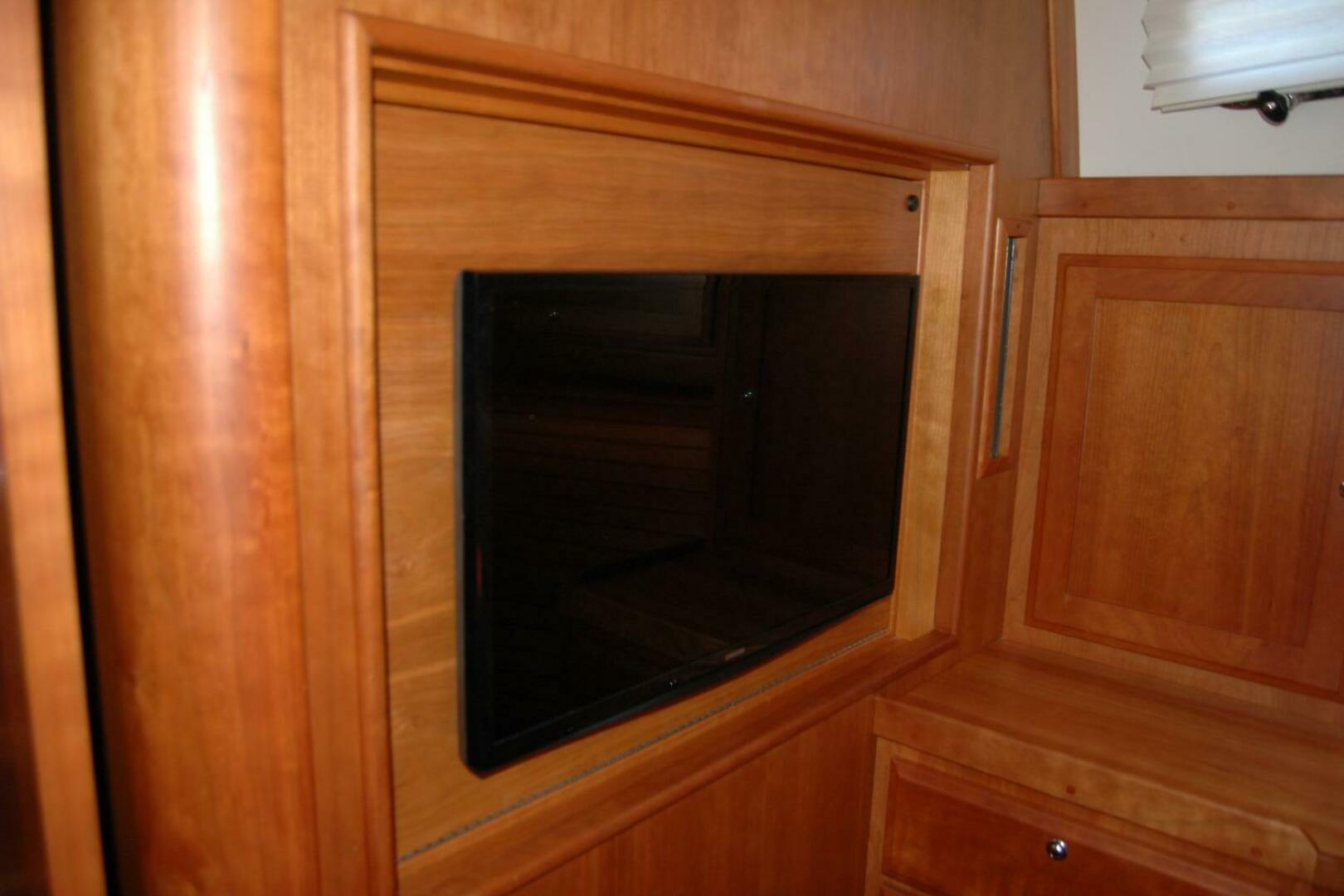 2019 Sabre 38 Salon Express - Image 95