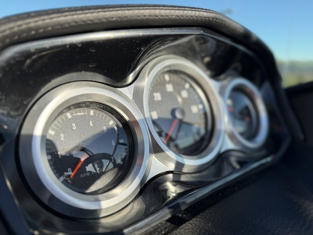 2019 MasterCraft XT22 - Image 35