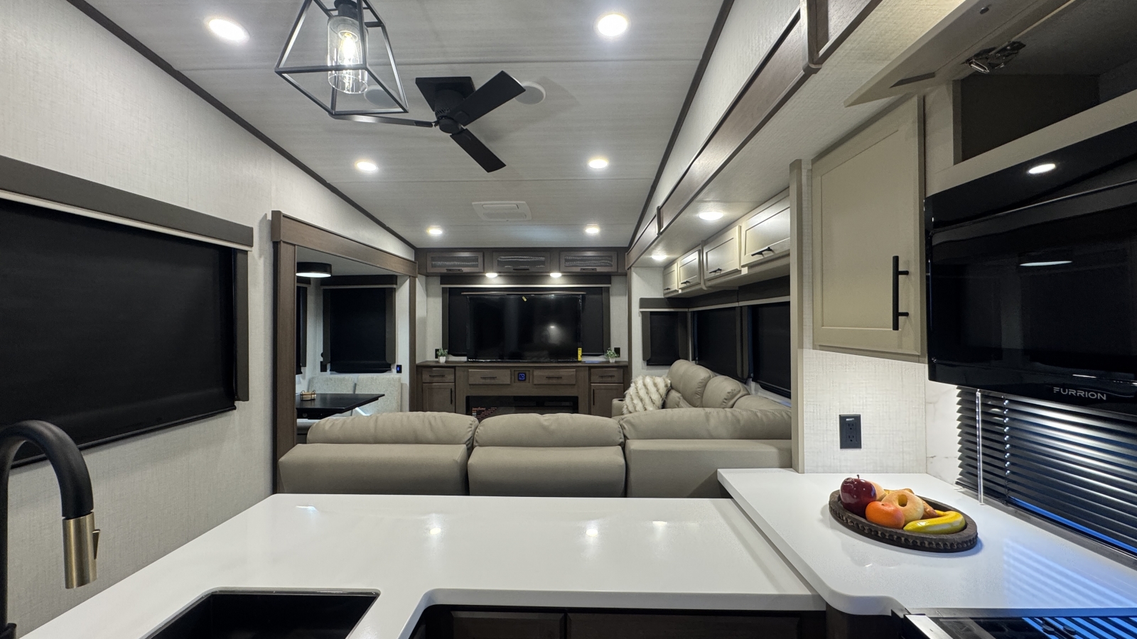 2026 Keystone Cougar 1776 Edition 320RDS - Image 12