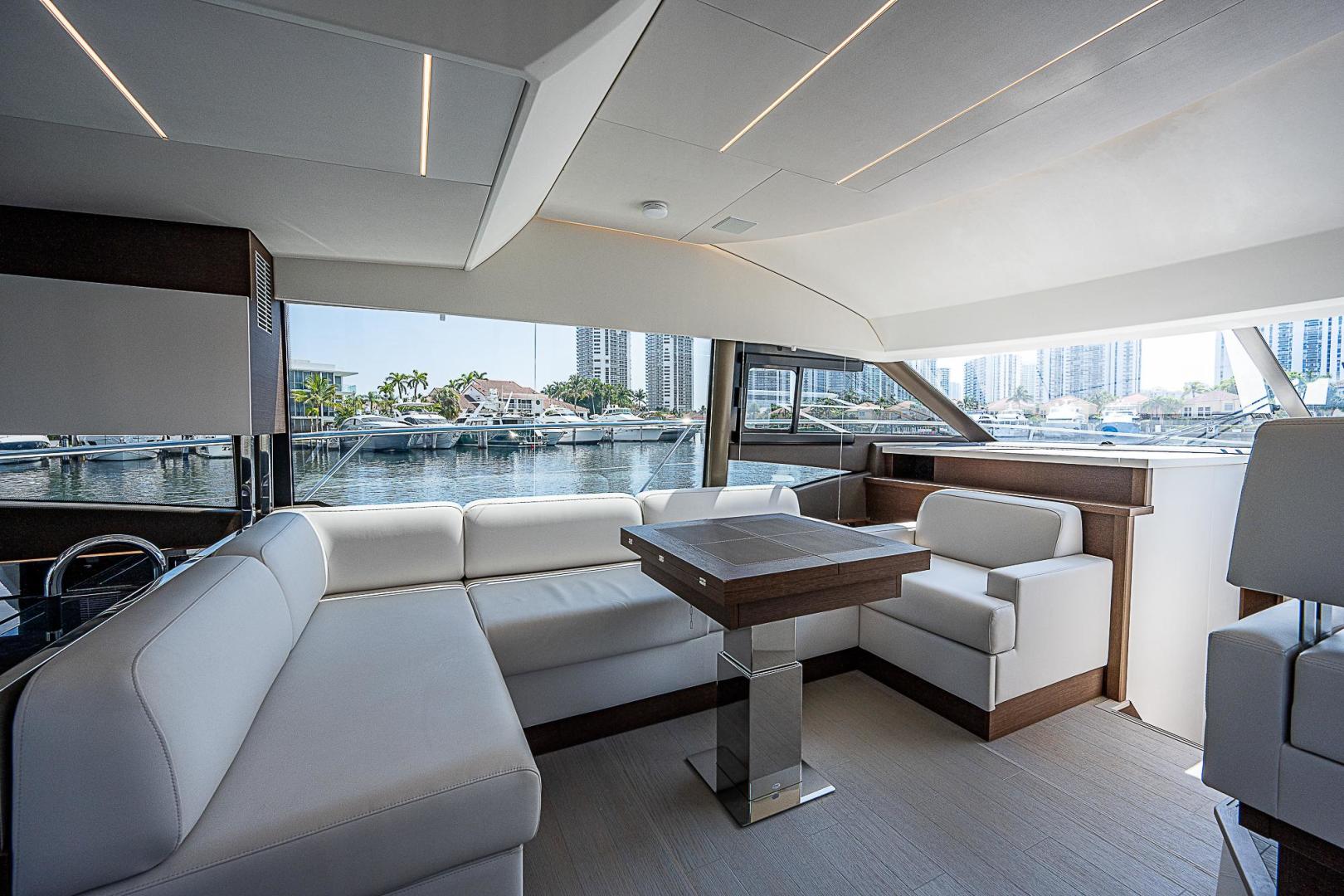 2022 Prestige 520 Fly - Image 20