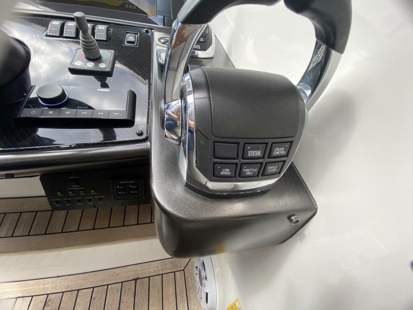 2014 Sunseeker 48 Portofino XPS - Image 10