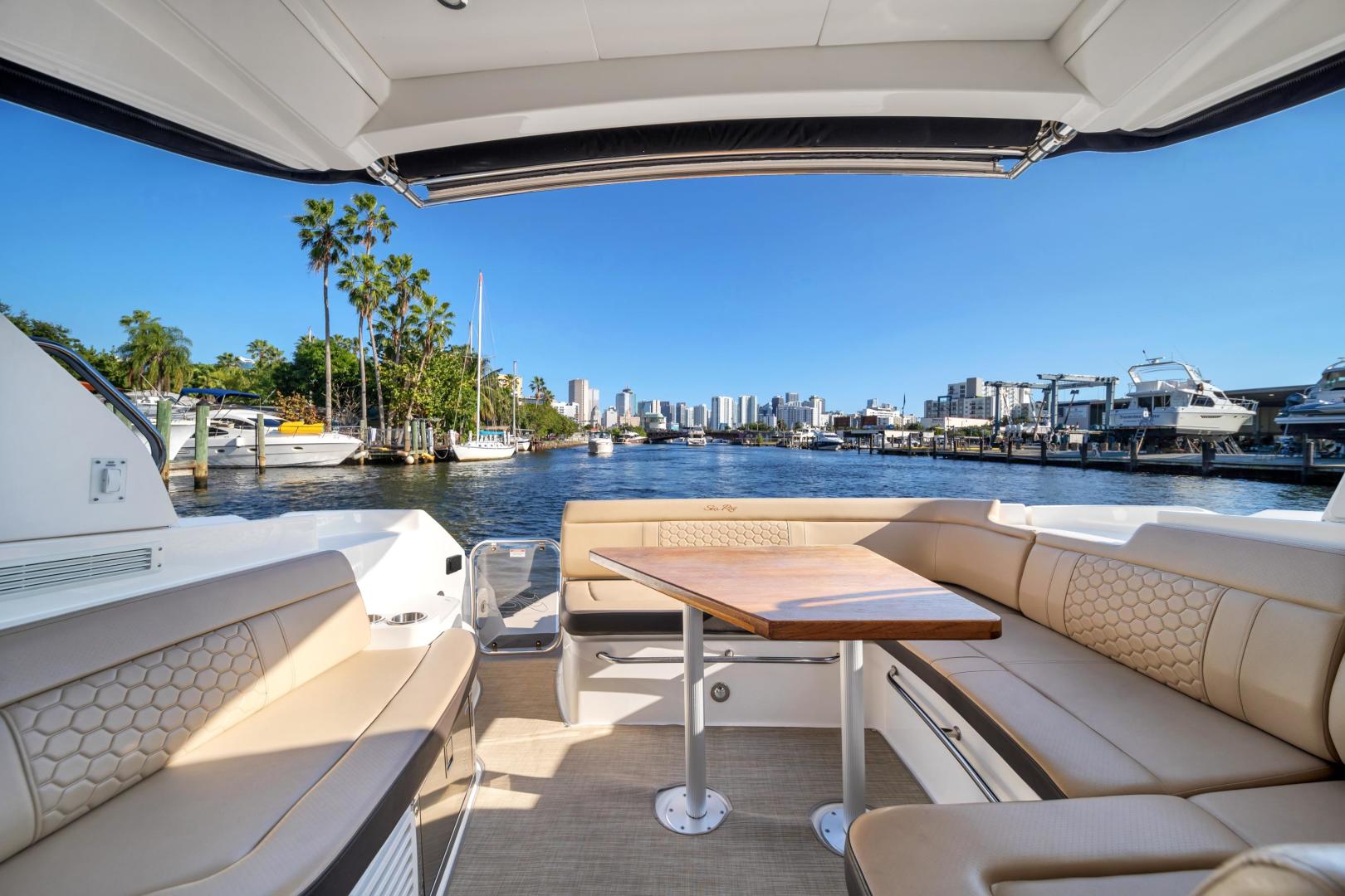2019 Sea Ray Sundancer Coupe - Image 16