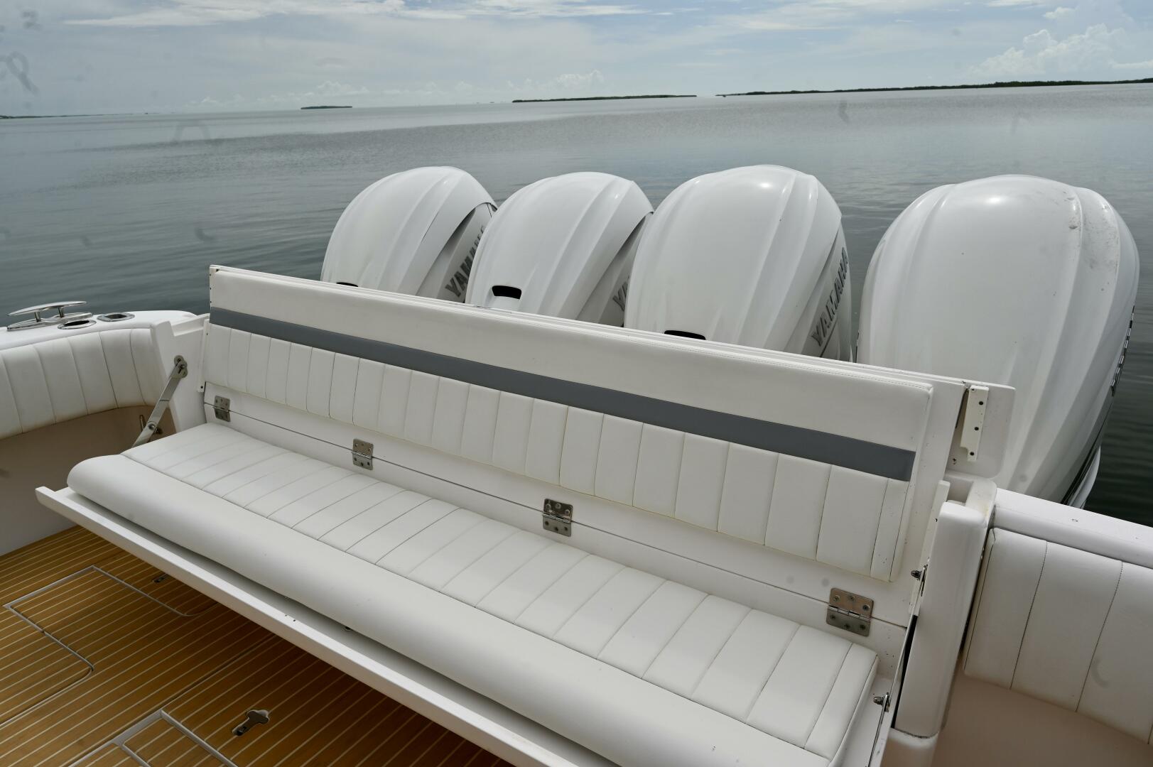 2019 Intrepid 475 Sport Yacht - Image 6