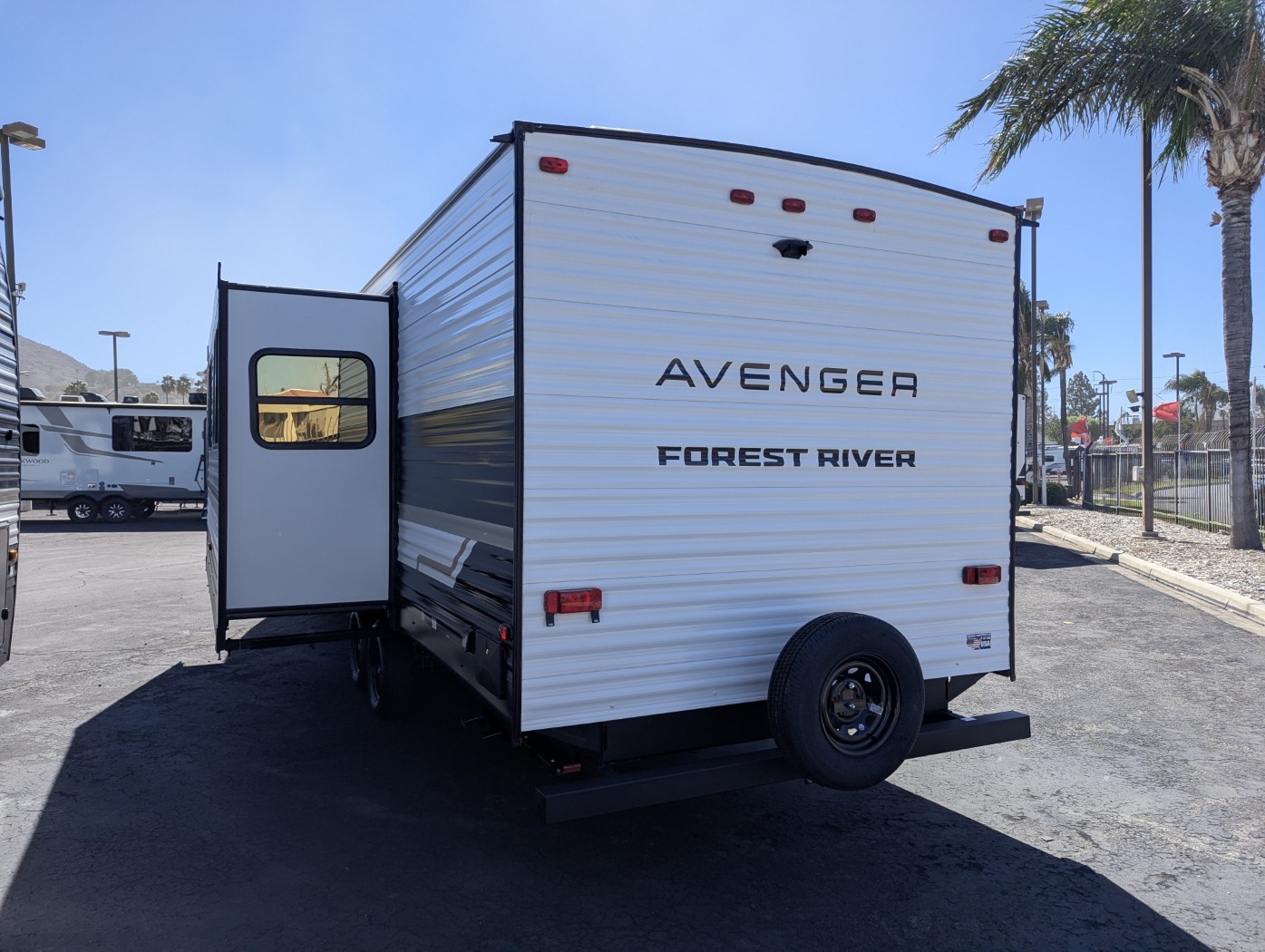 2027 Forest River Avenger 26DBS - Image 3