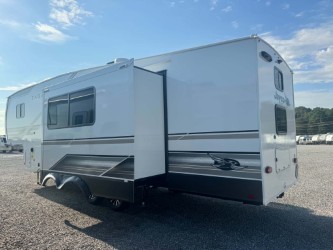 2027 JAYCO EAGLE SLE 28BHU - Image 6