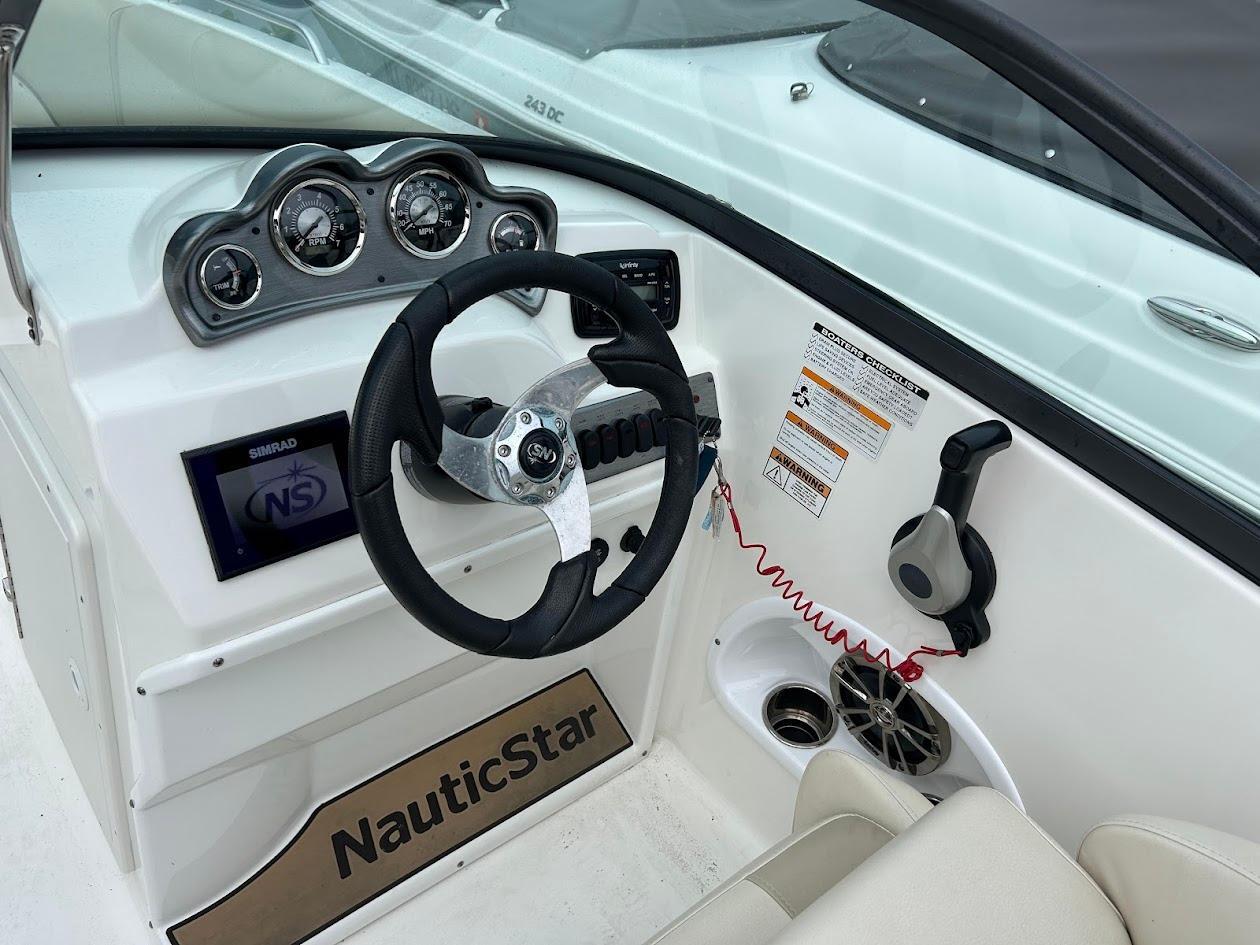2021 NauticStar 203 DC - Image 7