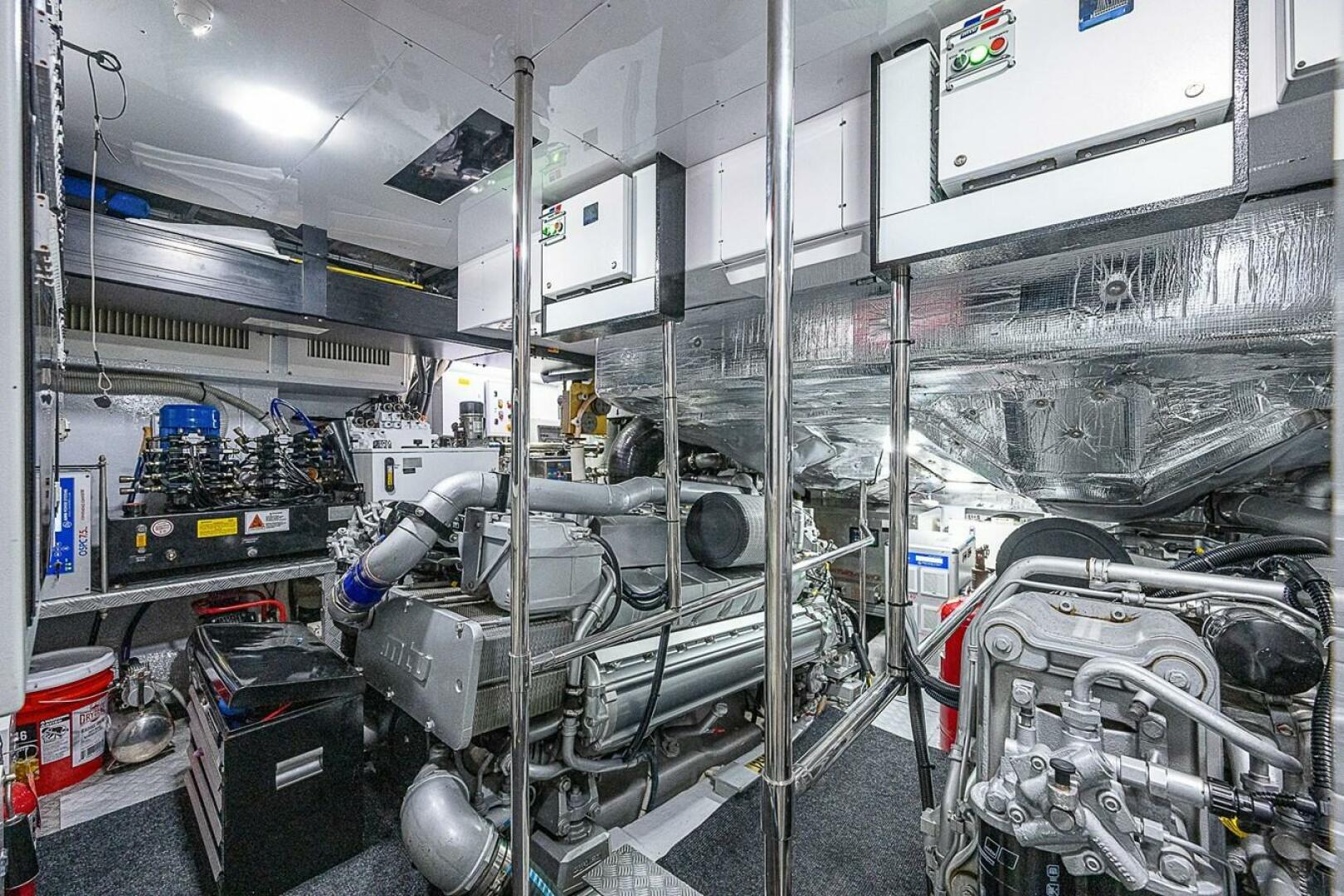 2014 Pershing Pershing 92 - Image 32
