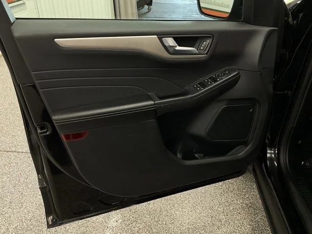 2022 Ford Escape Utility 4D SEL 2WD - Image 11