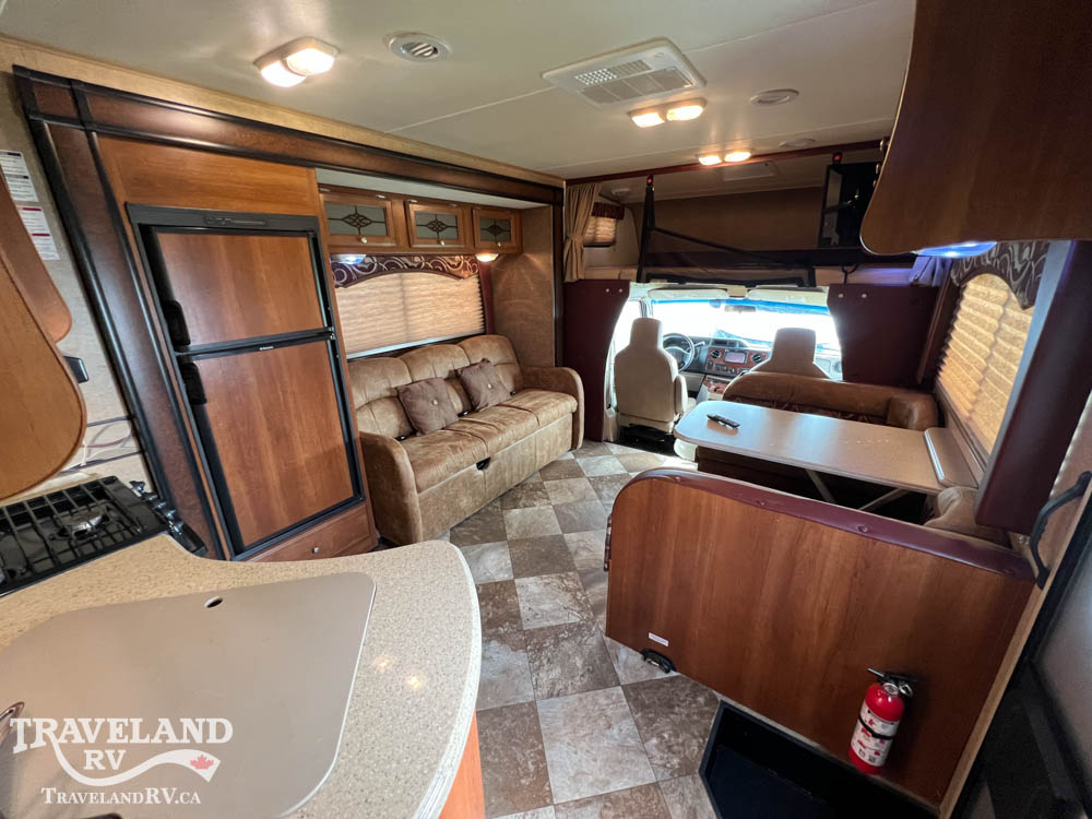 2015 Forest River LEPRECHAUN 317SA - Image 4