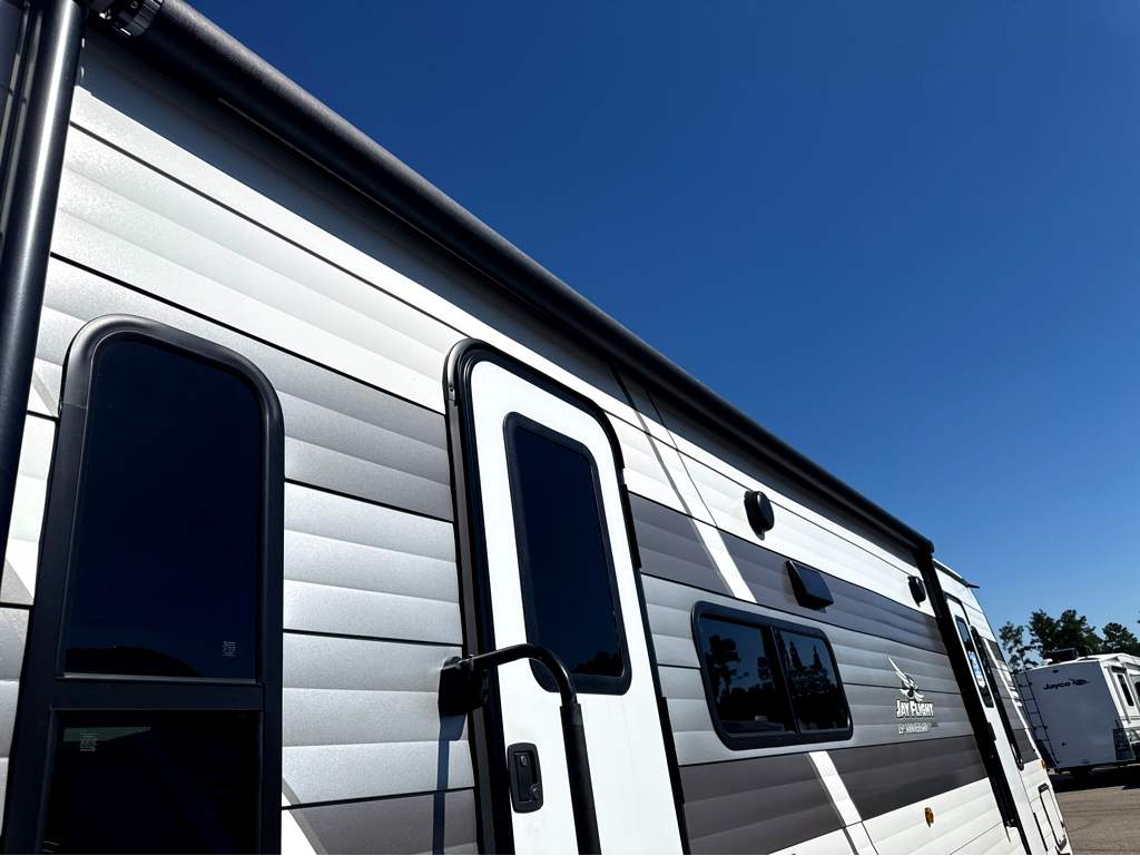 2027 JAYCO JAY FLIGHT 262RLS - Image 6