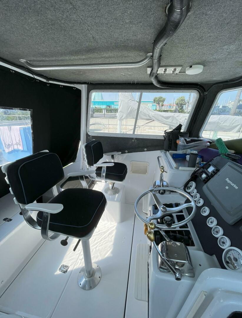 1997 Pursuit 300 Offshore - Image 15